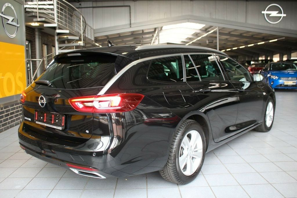 Opel Insignia B Sports Tourer 4x4 INNOVATION - سيارة: صور 3 Opel Insignia B Sports Tourer 4x4 INNOVATION - سيارة: صور 3