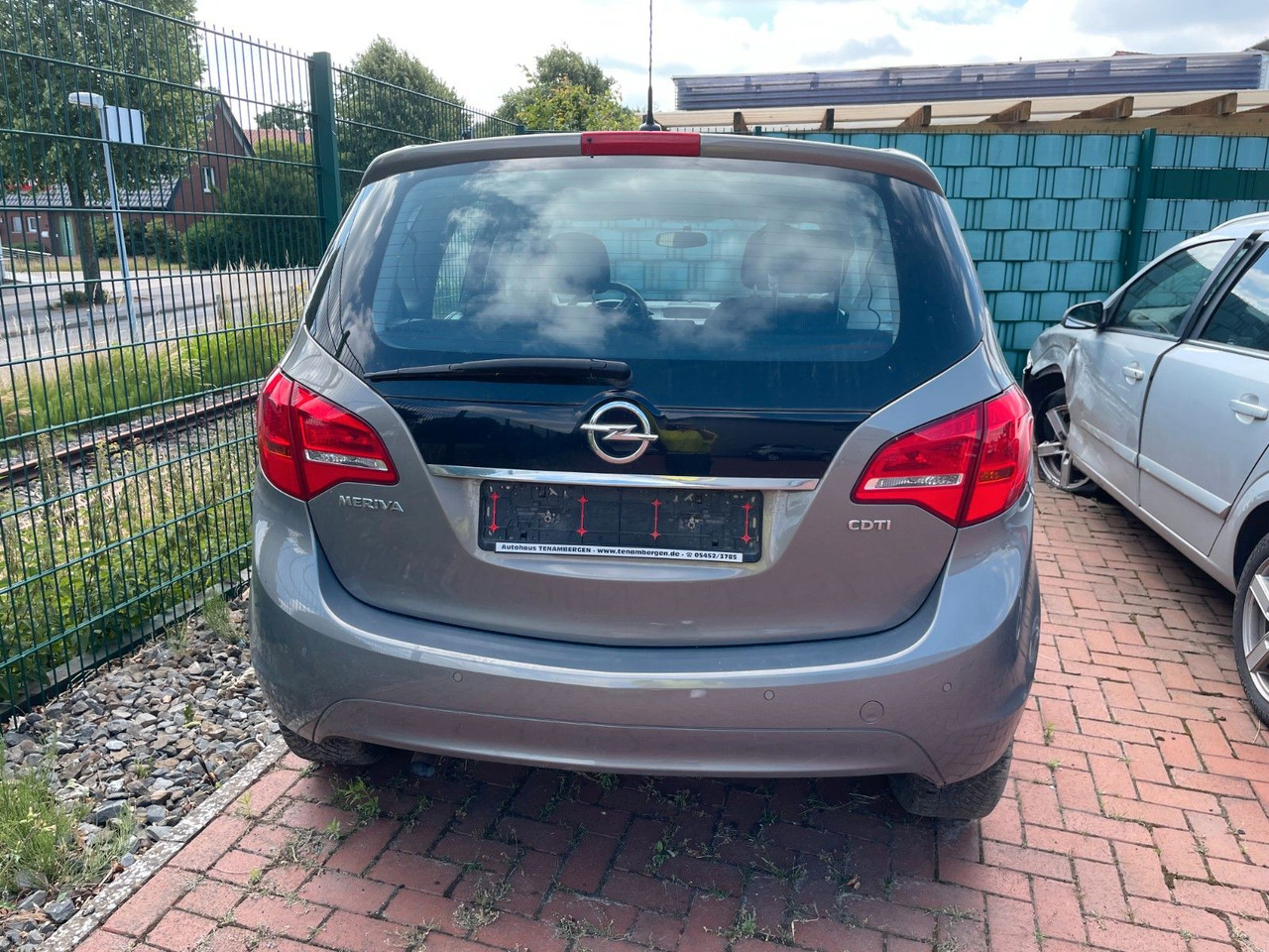 Opel Meriva B Edition - ميكروباص: صور 3 Opel Meriva B Edition - ميكروباص: صور 3