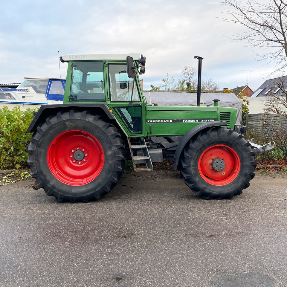 FENDT Farmer 312 LSA - جرار: صور 3 FENDT Farmer 312 LSA - جرار: صور 3