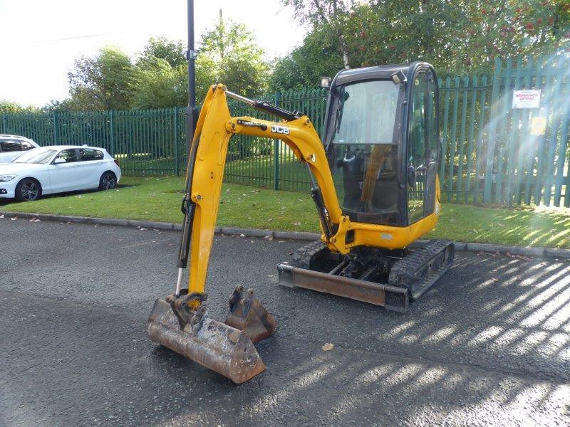 JCB 8018 - حفارة مصغرة: صور 3 JCB 8018 - حفارة مصغرة: صور 3