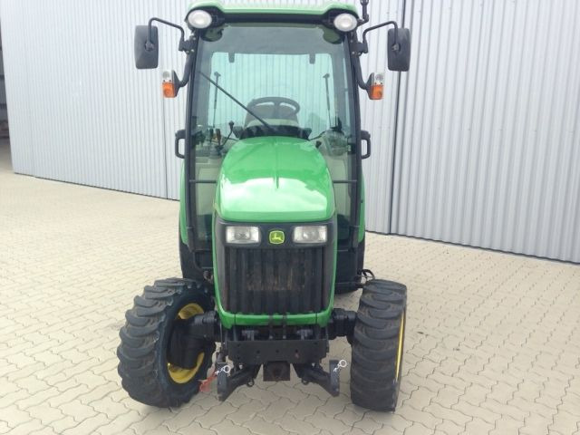 JOHN DEERE 3720 - جرار: صور 1 JOHN DEERE 3720 - جرار: صور 1
