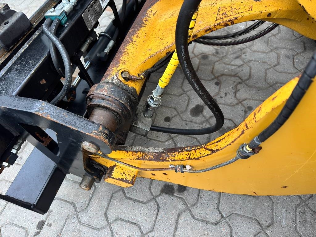 CAT 906M 35 km/h - اللودر بعجل: صور 4 CAT 906M 35 km/h - اللودر بعجل: صور 4