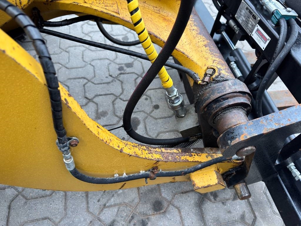 CAT 906M 35 km/h - اللودر بعجل: صور 5 CAT 906M 35 km/h - اللودر بعجل: صور 5