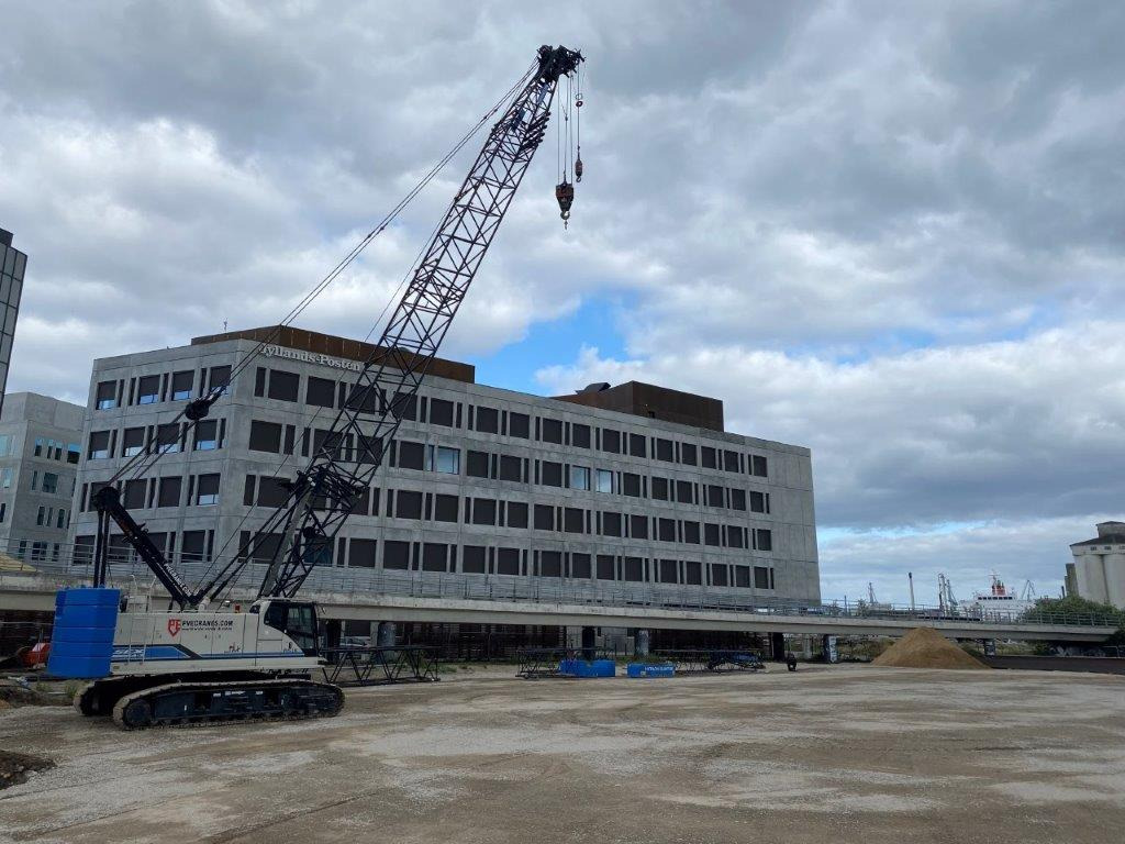 HITACHI SCX1000-3 - رافعة مجنزرة: صور 3 HITACHI SCX1000-3 - رافعة مجنزرة: صور 3