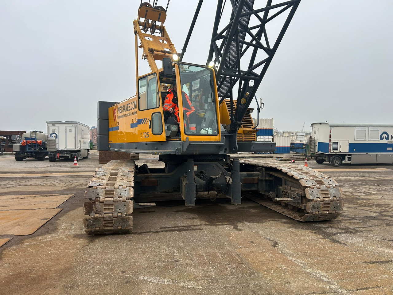 HITACHI SCX900-2 - رافعة مجنزرة: صور 1 HITACHI SCX900-2 - رافعة مجنزرة: صور 1
