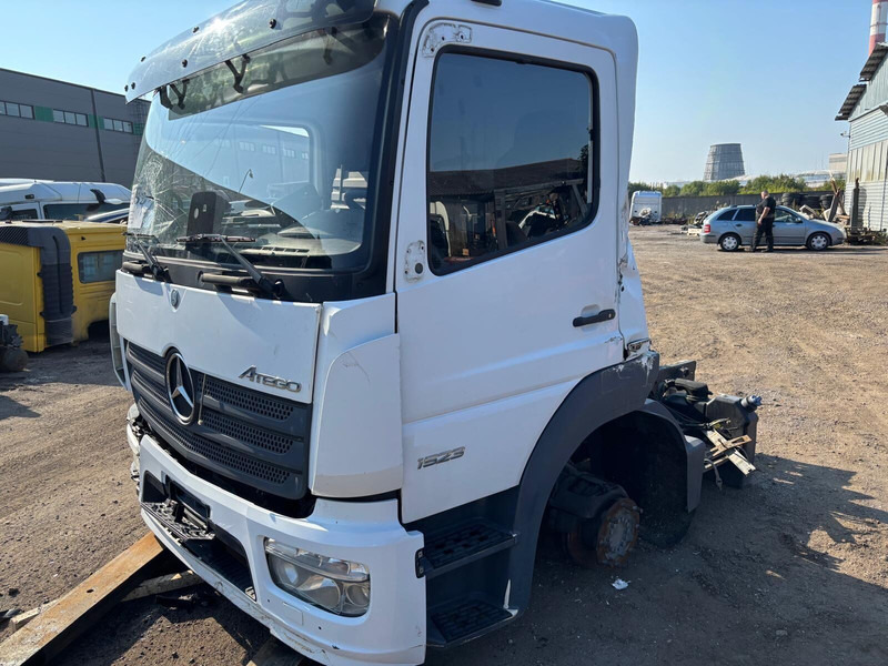 Mercedes-Benz Atego MP4 - الكابينة والداخلية: صور 2 Mercedes-Benz Atego MP4 - الكابينة والداخلية: صور 2