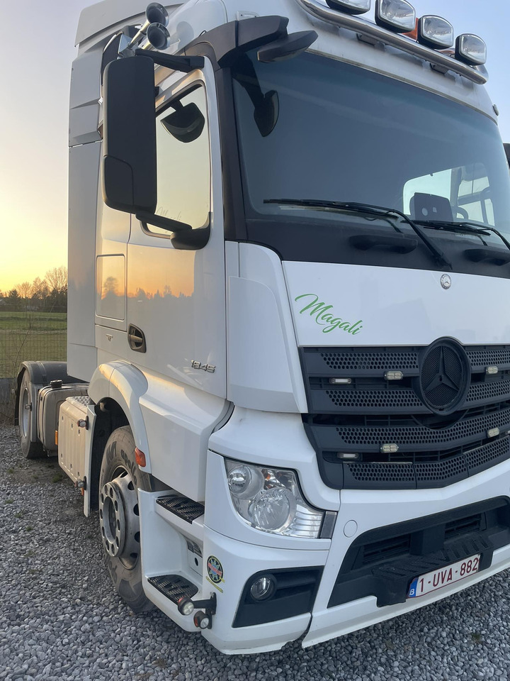 Mercedes-beenz actros - شاحنة جرار: صور 2 Mercedes-beenz actros - شاحنة جرار: صور 2