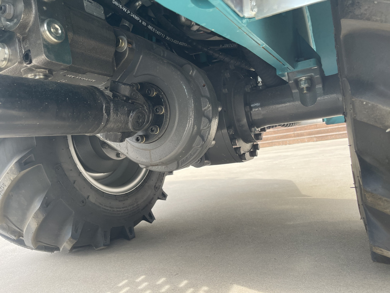 MEGALOAD Free Shipping Wheel Loader JCB 1 ton CE/EURO5 Kubota Engine Articulated AK1100 - اللودر بعجل: صور 5 MEGALOAD Free Shipping Wheel Loader JCB 1 ton CE/EURO5 Kubota Engine Articulated AK1100 - اللودر بعجل: صور 5
