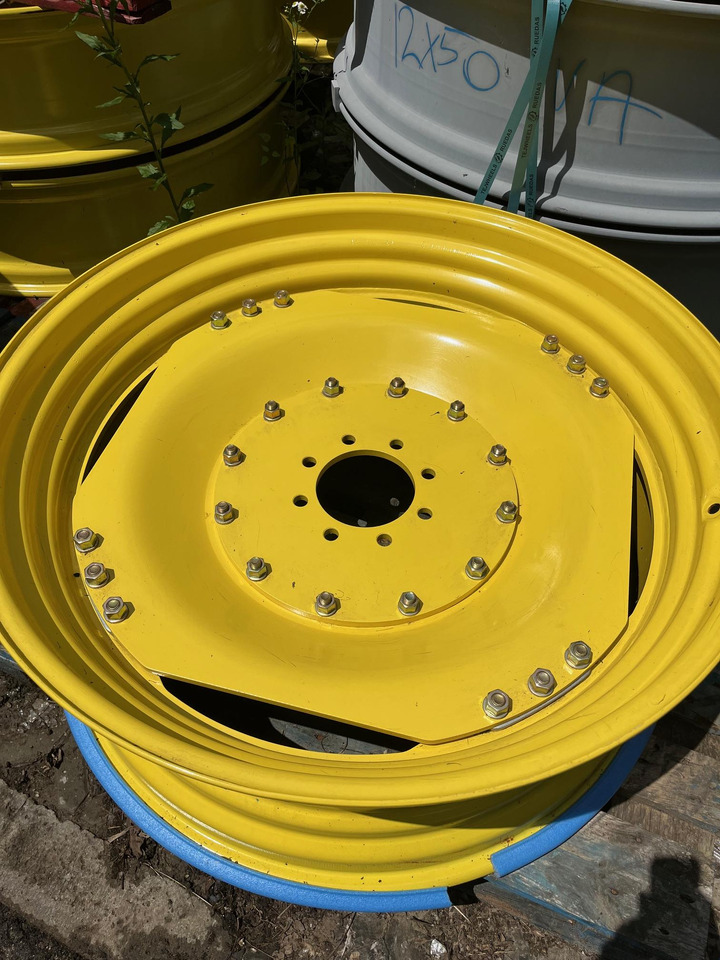 John Deere premium tillage wheel sets - عجلات - الآلات والماكينات الزراعية: صور 4 John Deere premium tillage wheel sets - عجلات - الآلات والماكينات الزراعية: صور 4
