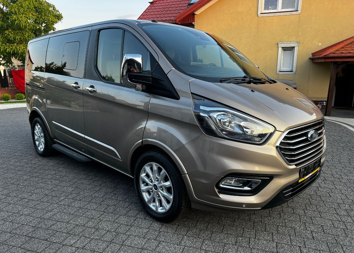 Ford Tourneo Custom Ford Turneo Tytanium X Sprowadzony Zarejstrowany - صغيرة, ميكروباص: صور 4 Ford Tourneo Custom Ford Turneo Tytanium X Sprowadzony Zarejstrowany - صغيرة, ميكروباص: صور 4