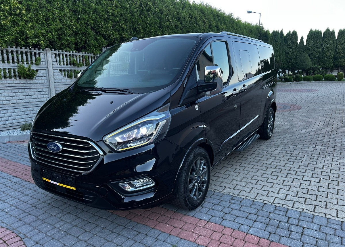 Ford Tourneo Custom Turneo Tytanium X specjalistyczny dla Inwalidów - صغيرة, ميكروباص: صور 4 Ford Tourneo Custom Turneo Tytanium X specjalistyczny dla Inwalidów - صغيرة, ميكروباص: صور 4