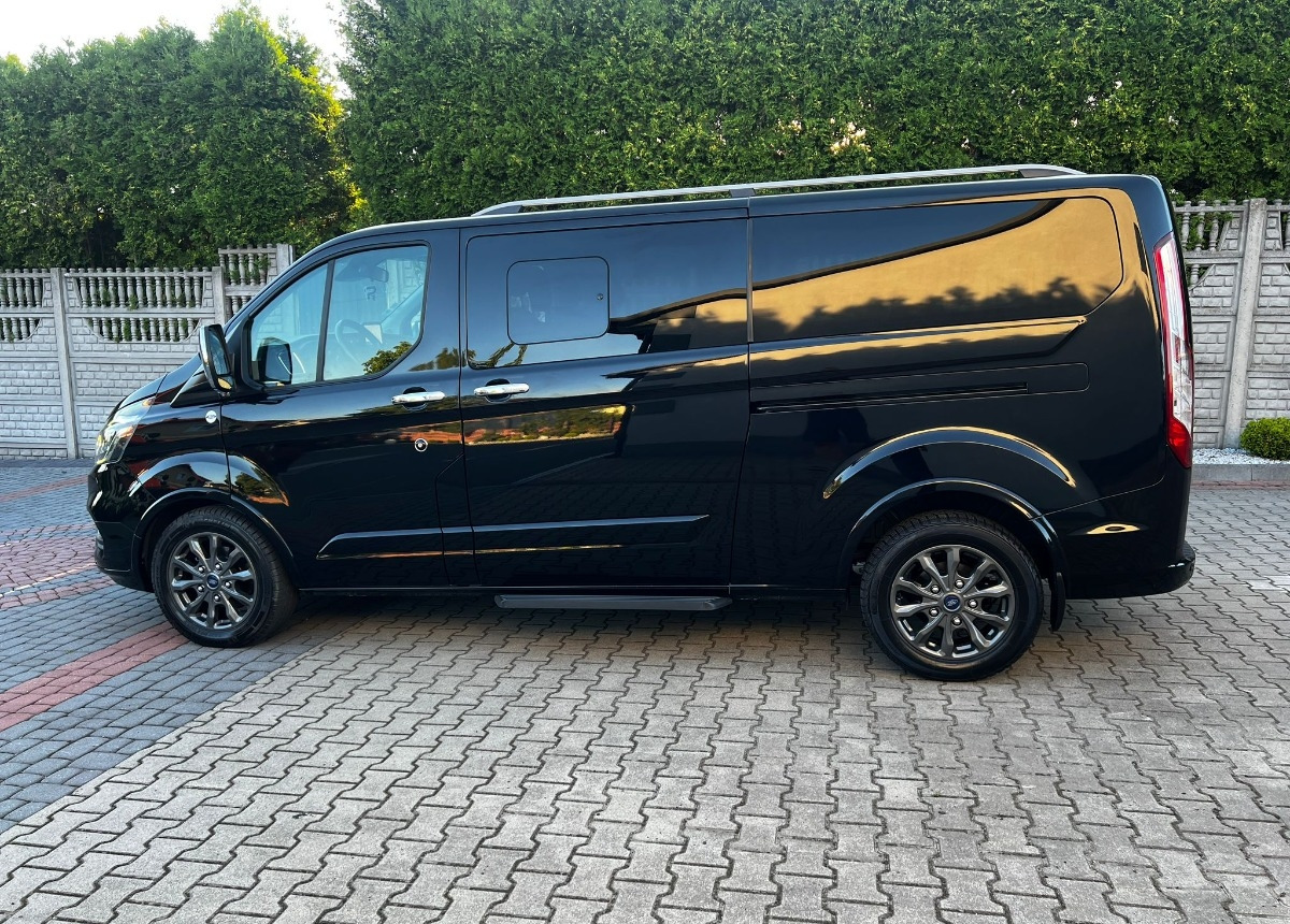 Ford Tourneo Custom Turneo Tytanium X specjalistyczny dla Inwalidów - صغيرة, ميكروباص: صور 5 Ford Tourneo Custom Turneo Tytanium X specjalistyczny dla Inwalidów - صغيرة, ميكروباص: صور 5