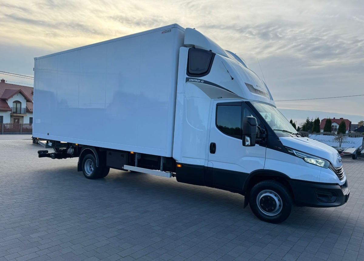 Iveco 72/18 Kontener-Winda 2x Kabina Sypialna IVECO 72C18 Winda Kontener XL Jak Nowe - الشاحنات الصغيرة صندوق مغلق: صور 3 Iveco 72/18 Kontener-Winda 2x Kabina Sypialna IVECO 72C18 Winda Kontener XL Jak Nowe - الشاحنات الصغيرة صندوق مغلق: صور 3
