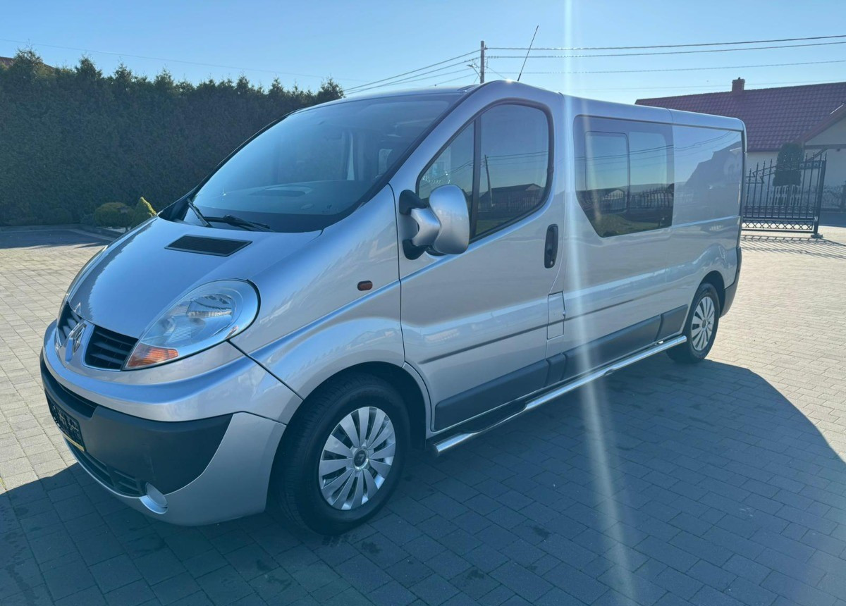 Renault Trafic 2.5 150ps 5- osobowy Doka Stan B. Dobry - الشاحنات الصغيرة كابينة مزدوجة: صور 1 Renault Trafic 2.5 150ps 5- osobowy Doka Stan B. Dobry - الشاحنات الصغيرة كابينة مزدوجة: صور 1
