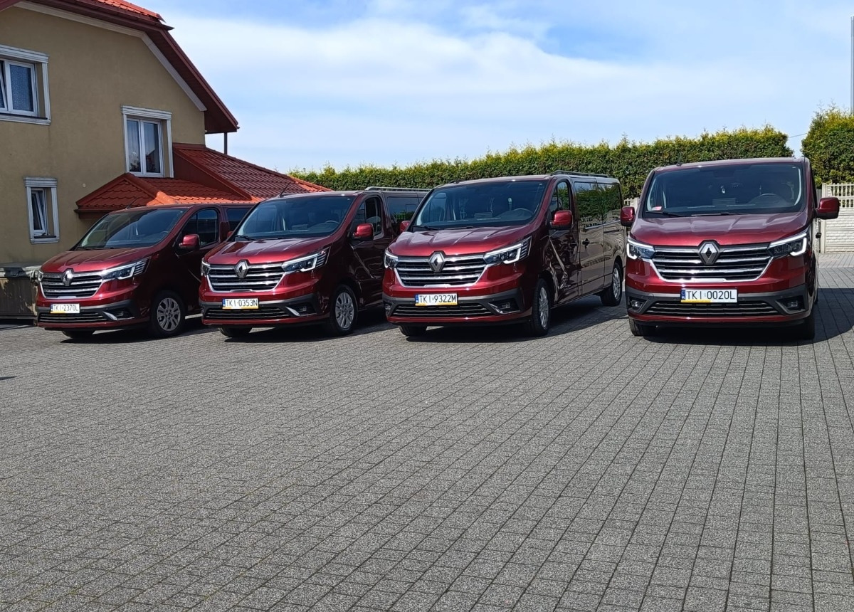 Renault Trafic Ogłoszenie dotyczy wynajmu Auta 9-osobowego - صغيرة, ميكروباص: صور 1 Renault Trafic Ogłoszenie dotyczy wynajmu Auta 9-osobowego - صغيرة, ميكروباص: صور 1