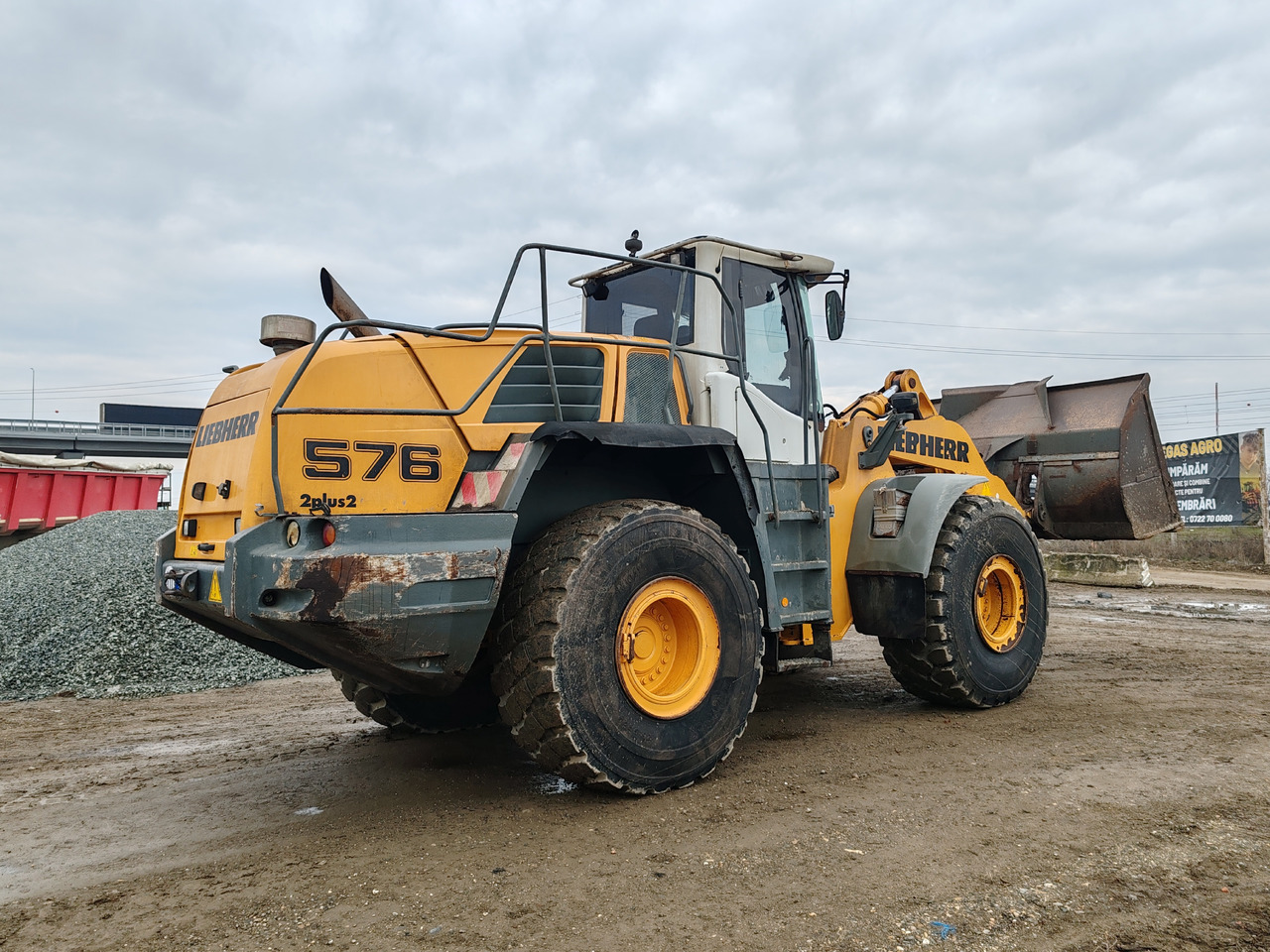 Liebherr L576 2plus2 - اللودر بعجل: صور 5 Liebherr L576 2plus2 - اللودر بعجل: صور 5