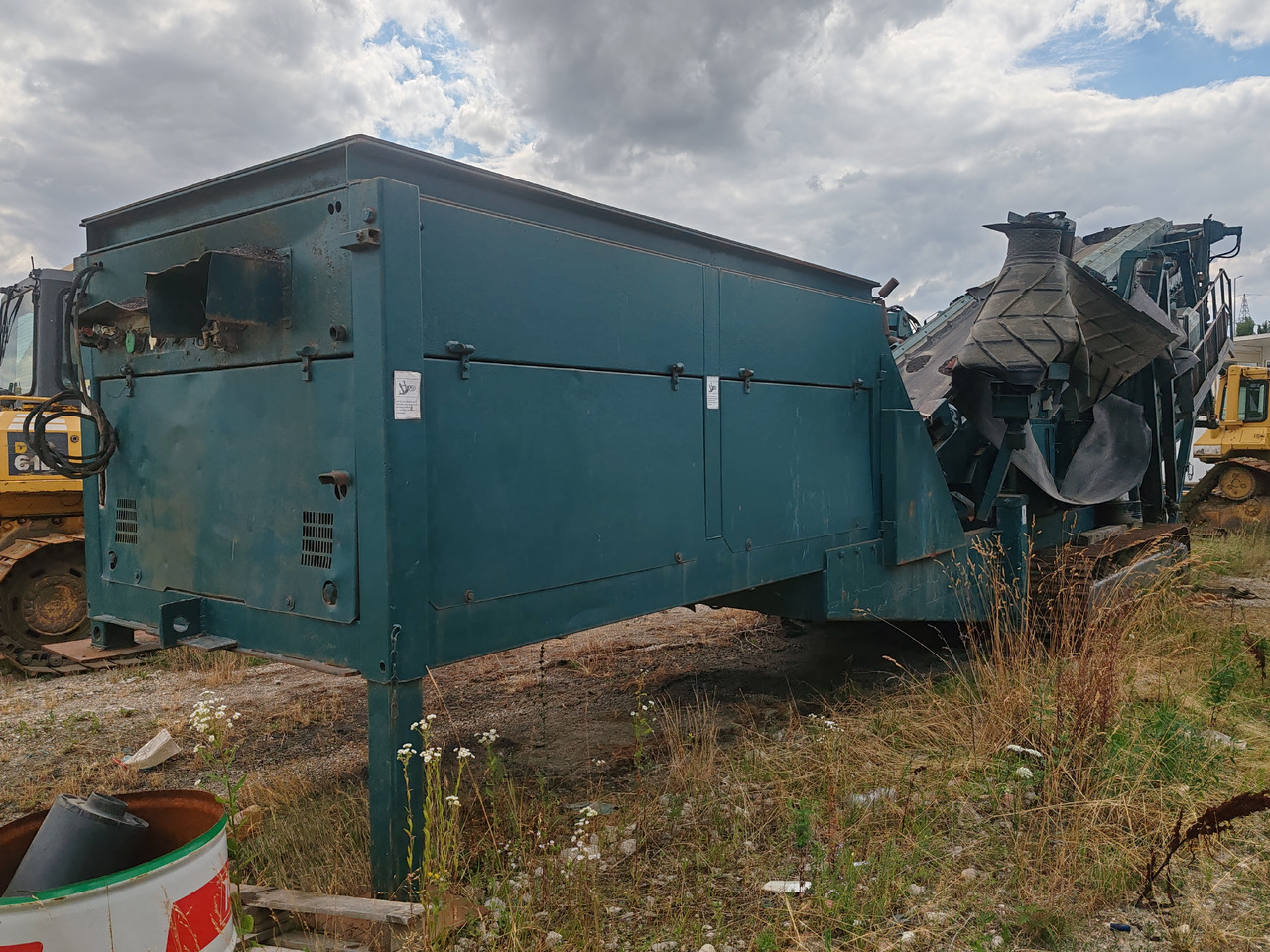 Terex Powerscreen 1800 - آلة تمزيق صناعية: صور 3 Terex Powerscreen 1800 - آلة تمزيق صناعية: صور 3