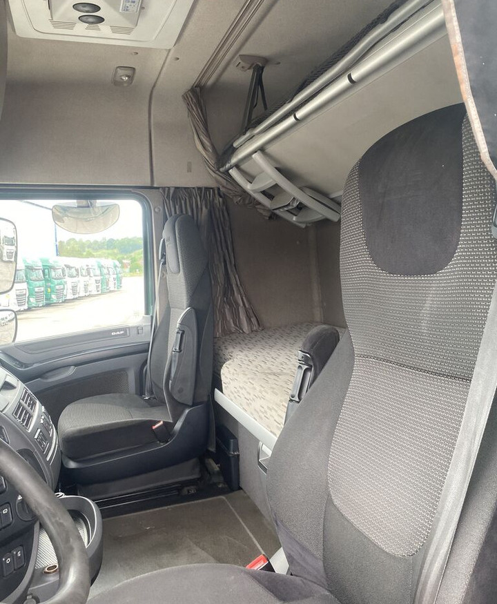 شاحنة جرار DAF XF 460: صور 8