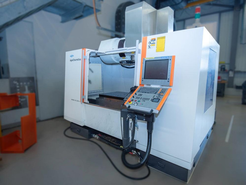 GF AgieCharmilles Mikron VCE 1200 Pro - آلة تصنيع المعادن: صور 3 GF AgieCharmilles Mikron VCE 1200 Pro - آلة تصنيع المعادن: صور 3