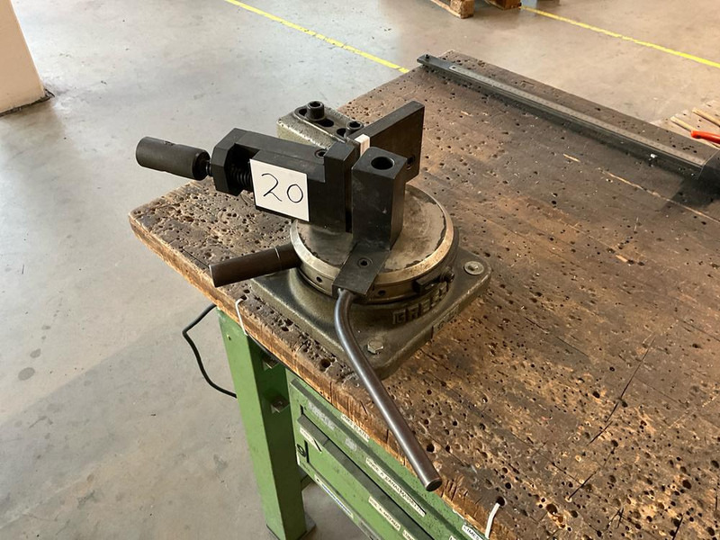 آلة تصنيع المعادن GRESSEL: صور 1