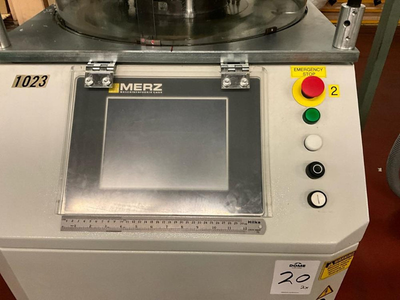 Merz CC4 II - معدات صناعية: صور 5 Merz CC4 II - معدات صناعية: صور 5