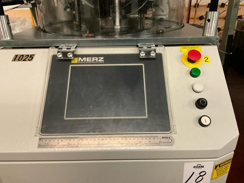 Merz CC4 II - معدات صناعية: صور 5 Merz CC4 II - معدات صناعية: صور 5