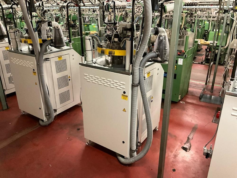 Merz CC4 II - معدات صناعية: صور 3 Merz CC4 II - معدات صناعية: صور 3