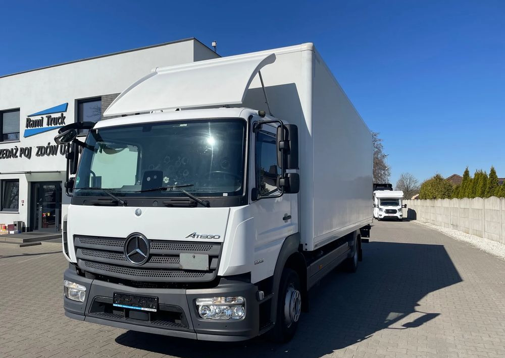 Mercedes-Benz ATEGO 1223 - بصندوق مغلق شاحنة: صور 1 Mercedes-Benz ATEGO 1223 - بصندوق مغلق شاحنة: صور 1