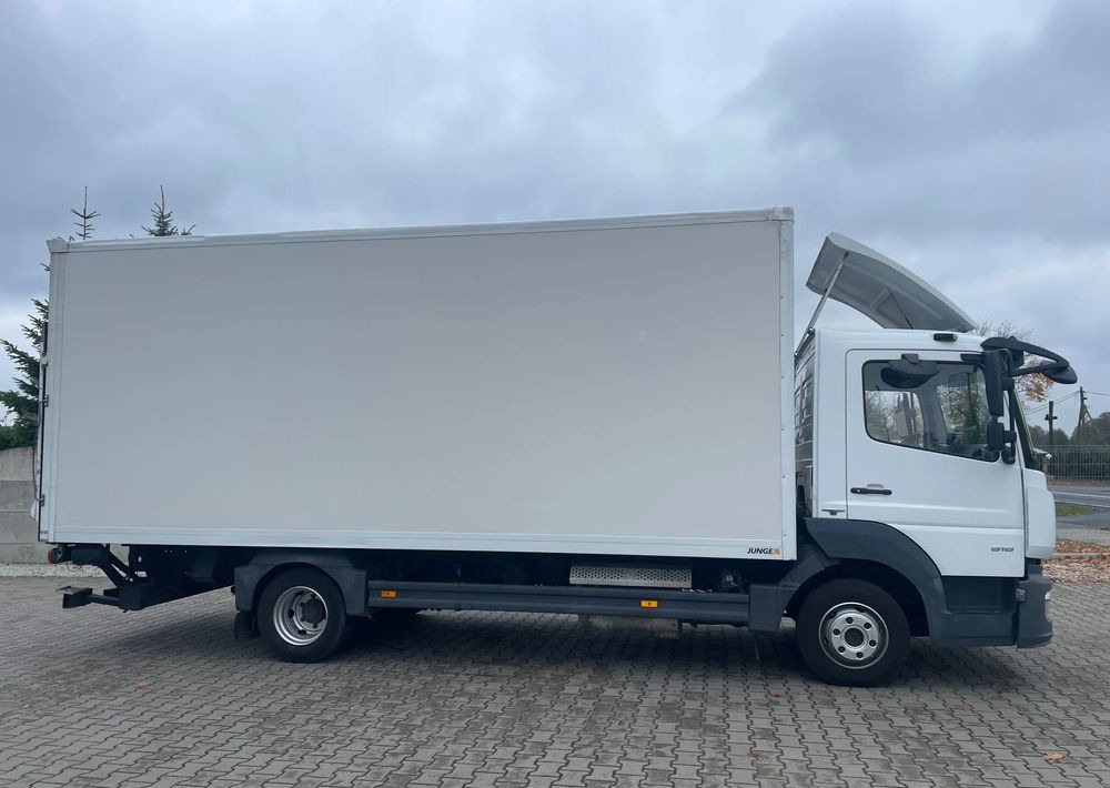 Mercedes-Benz ATEGO 816 DMC 8600 kg - بصندوق مغلق شاحنة: صور 4 Mercedes-Benz ATEGO 816 DMC 8600 kg - بصندوق مغلق شاحنة: صور 4