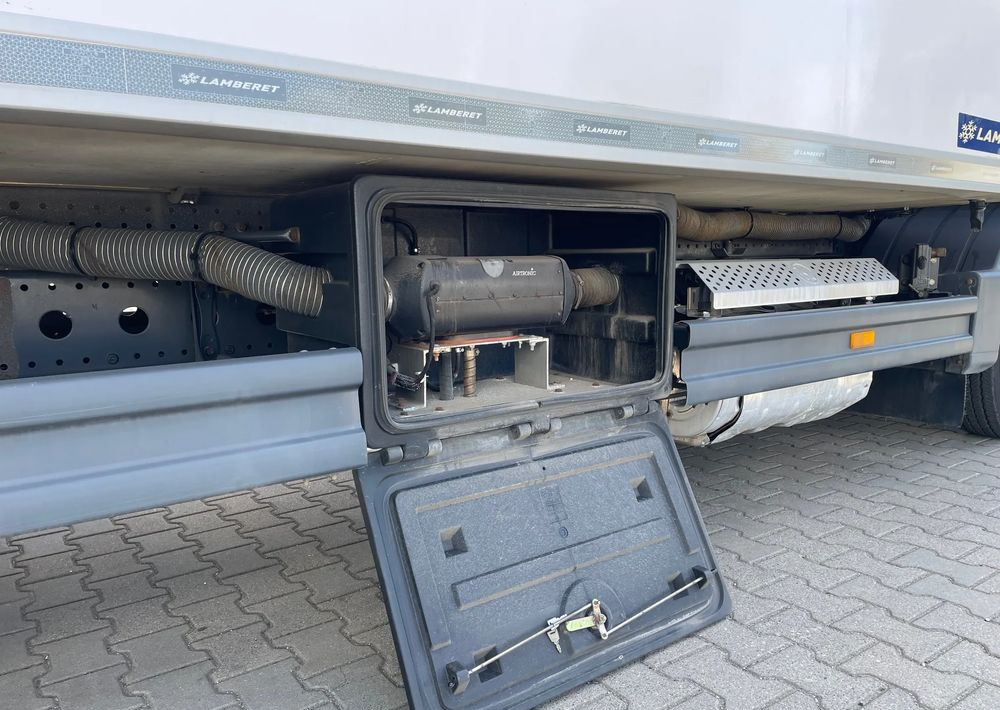 Mercedes-Benz ATEGO 818, IZOTERMA OGRZEWANA! - بصندوق مغلق شاحنة: صور 4 Mercedes-Benz ATEGO 818, IZOTERMA OGRZEWANA! - بصندوق مغلق شاحنة: صور 4