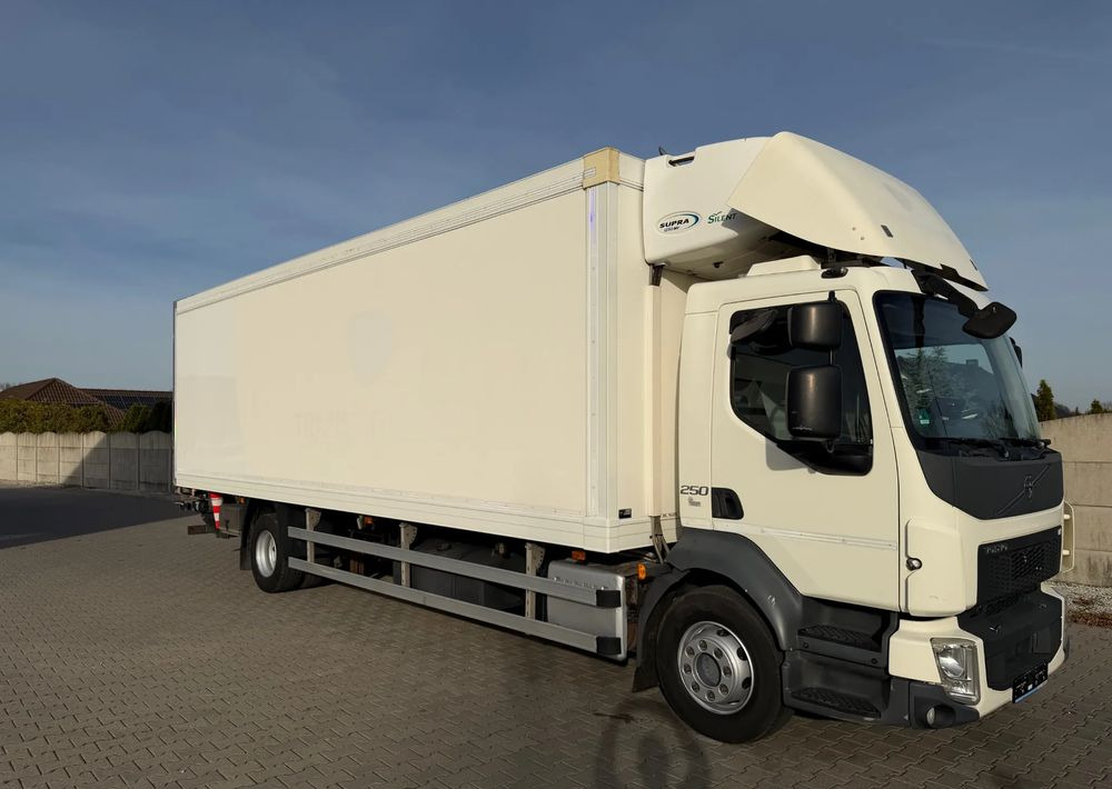 Volvo FL 16.250/ 19 PALET/ Ładownośc 6 ton/ na poduszkach! - مبردة شاحنة: صور 5 Volvo FL 16.250/ 19 PALET/ Ładownośc 6 ton/ na poduszkach! - مبردة شاحنة: صور 5