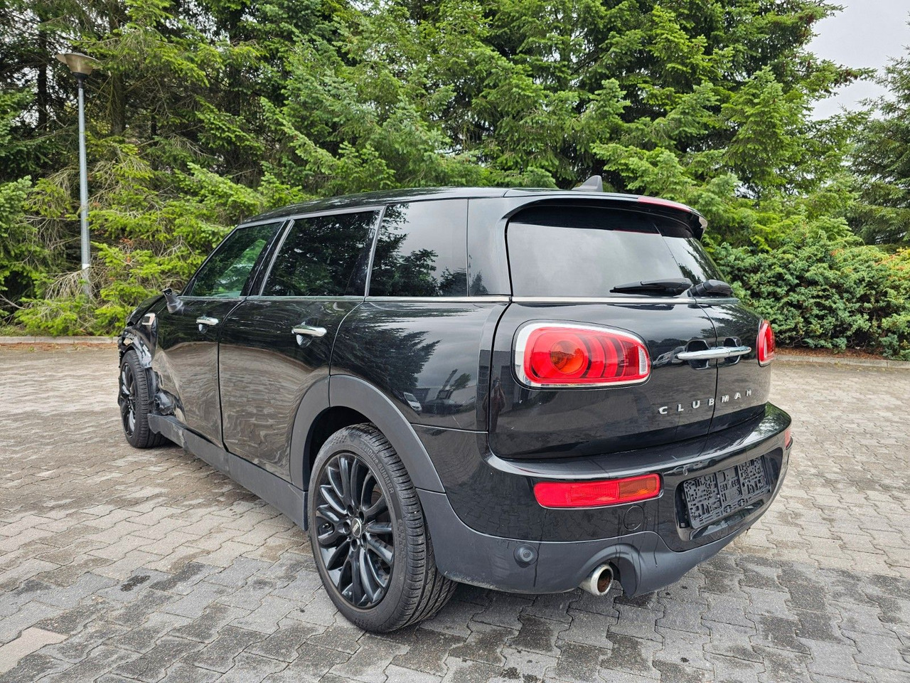 MINI Cooper D Clubman Automatik Harman/Kardon - سيارة ستيشن: صور 5 MINI Cooper D Clubman Automatik Harman/Kardon - سيارة ستيشن: صور 5