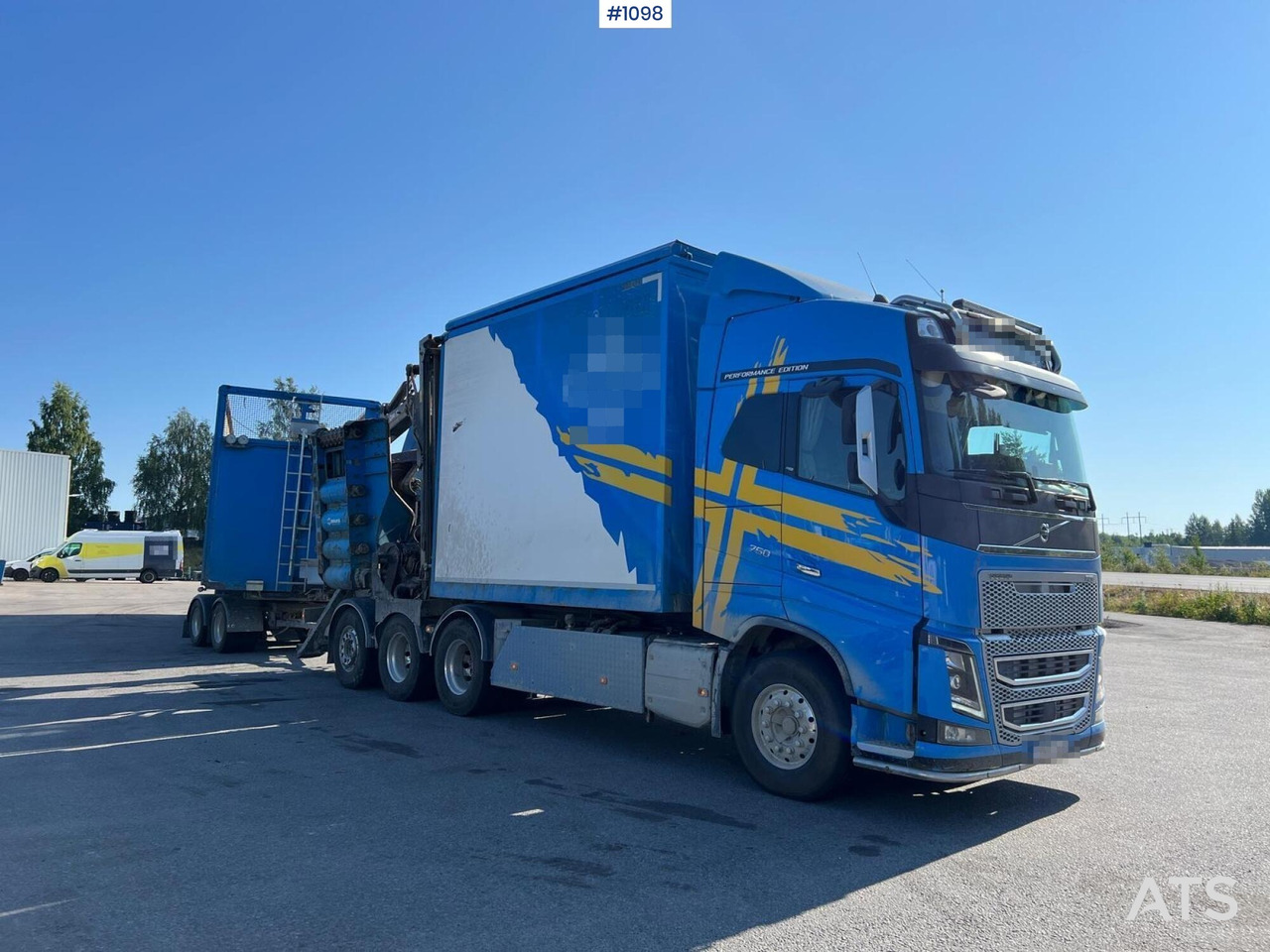 Volvo FH16 8*4 Flishugg - ماكينة تقطيع الأغصان: صور 2 Volvo FH16 8*4 Flishugg - ماكينة تقطيع الأغصان: صور 2