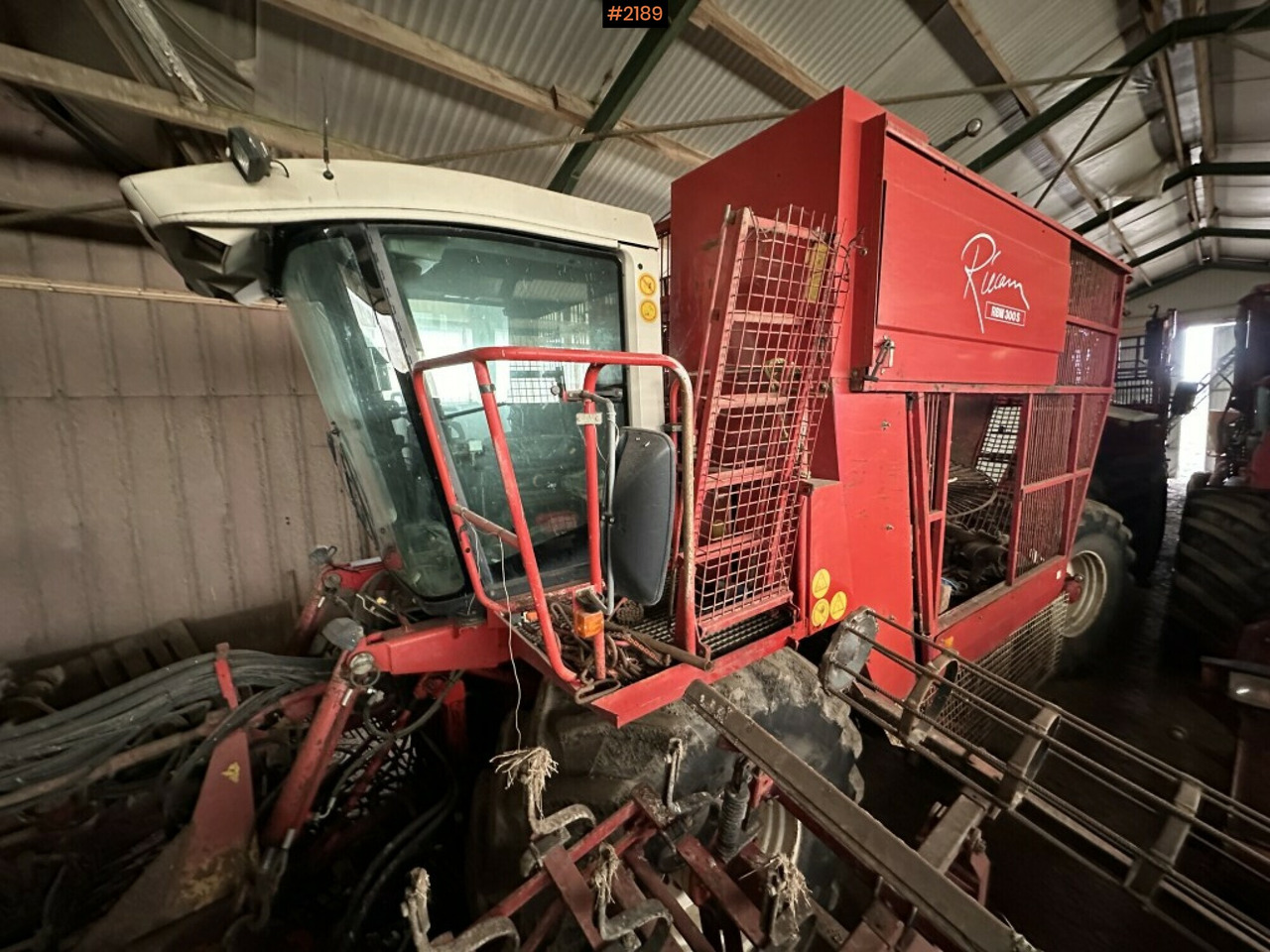 Beet Harvester Riecam RBM 300-S - حصادة البنجر: صور 2 Beet Harvester Riecam RBM 300-S - حصادة البنجر: صور 2