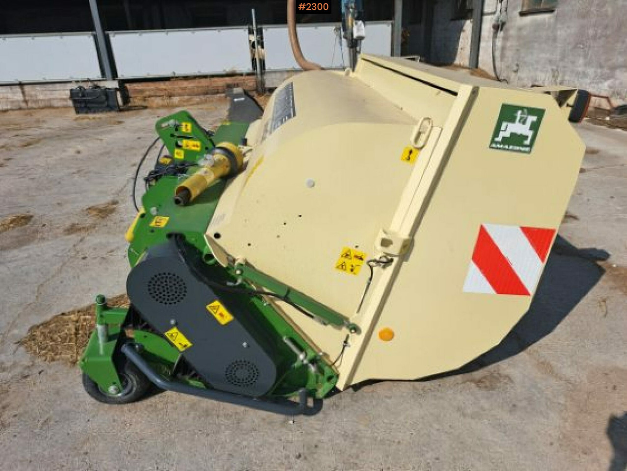 Horsemanure Collector Amazone Horsehopper Smartcut 2100 - ال معدات حراثه: صور 1 Horsemanure Collector Amazone Horsehopper Smartcut 2100 - ال معدات حراثه: صور 1