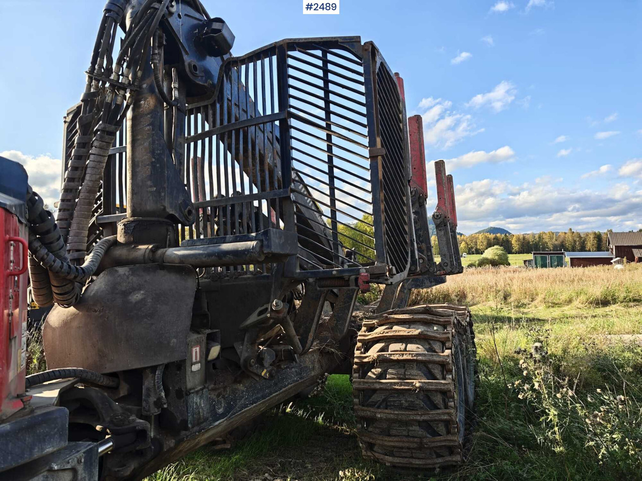 شاحنات نقل الأخشاب في الغابات Komatsu 895 Forwarder (VIDEO): صور 16 شاحنات نقل الأخشاب في الغابات Komatsu 895 Forwarder (VIDEO): صور 16