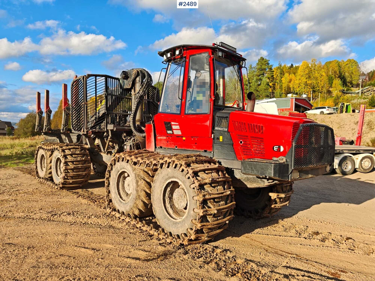 شاحنات نقل الأخشاب في الغابات Komatsu 895 Forwarder (VIDEO): صور 8 شاحنات نقل الأخشاب في الغابات Komatsu 895 Forwarder (VIDEO): صور 8