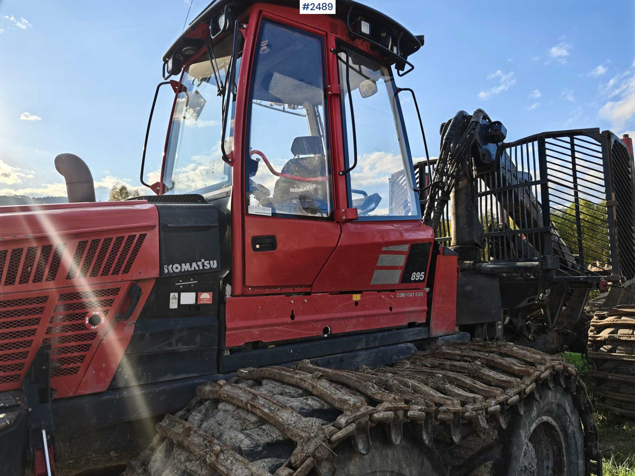 شاحنات نقل الأخشاب في الغابات Komatsu 895 Forwarder (VIDEO): صور 15 شاحنات نقل الأخشاب في الغابات Komatsu 895 Forwarder (VIDEO): صور 15