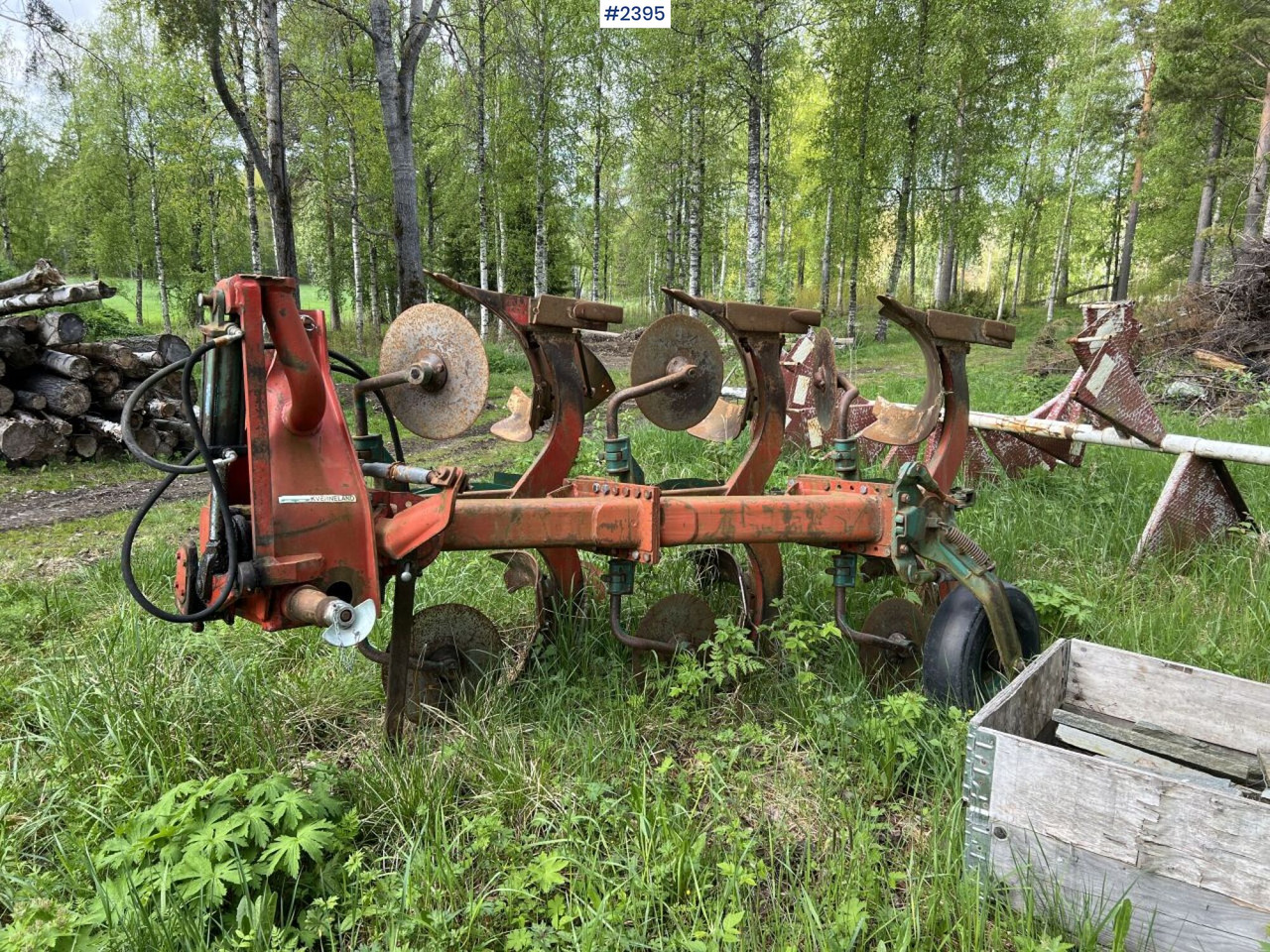 Kverneland 3-blade reversible plow - ال معدات حراثه: صور 2 Kverneland 3-blade reversible plow - ال معدات حراثه: صور 2