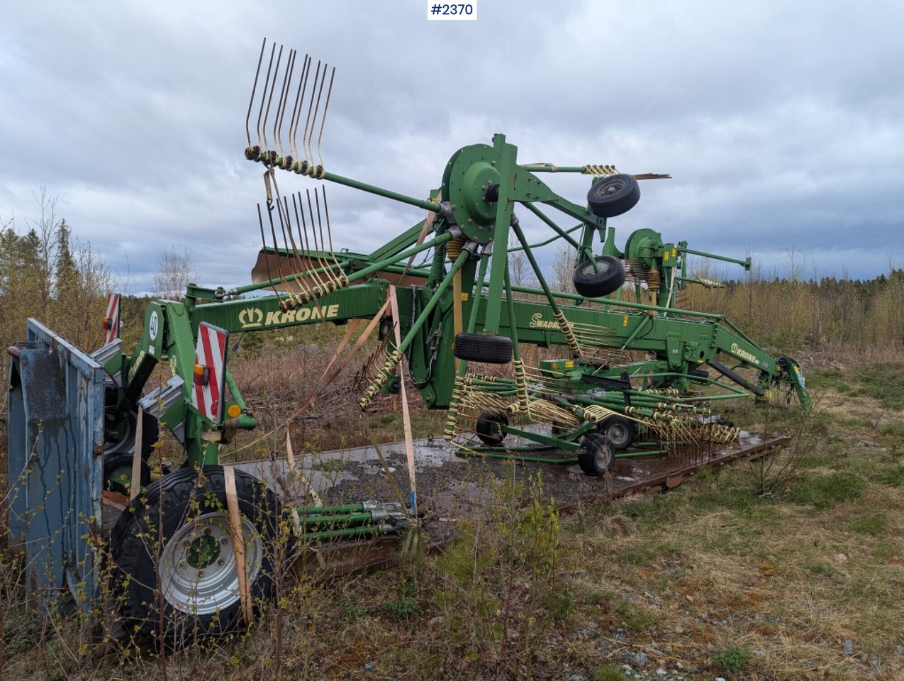 Rotary Rake Krone Swadro 1010 - معدات القش: صور 3 Rotary Rake Krone Swadro 1010 - معدات القش: صور 3