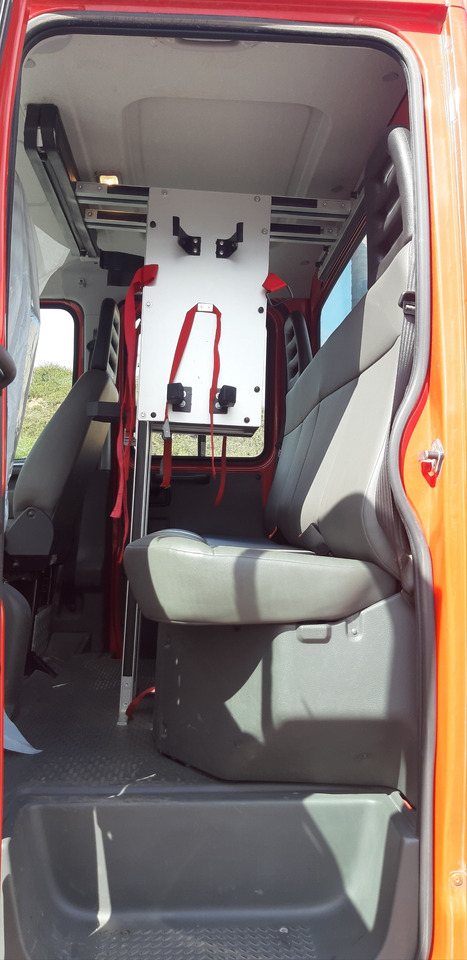 المطافئ IVECO MAGIRUS DAILY  55S17W 4X4: صور 9