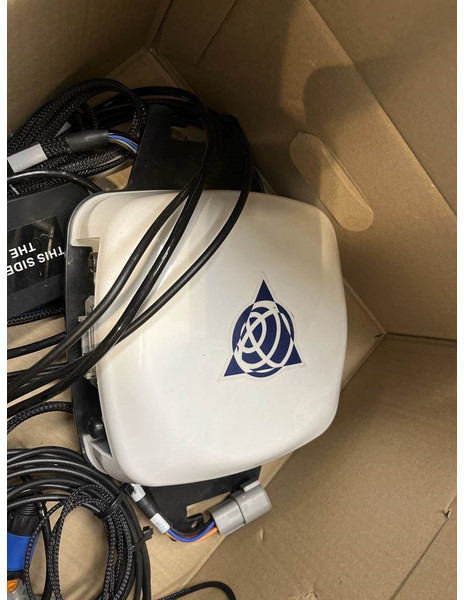 Trimble GFX 1060 GPS SET ACTIEPRIJS - نظم الملاحة - الآلات والماكينات الزراعية: صور 2 Trimble GFX 1060 GPS SET ACTIEPRIJS - نظم الملاحة - الآلات والماكينات الزراعية: صور 2