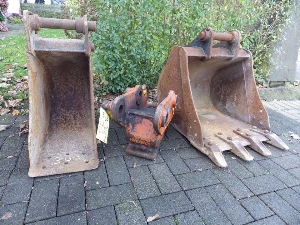 Cat 305 LEH Schnellwechsler + 2 Tieflöffel Cat - بكت حفار: صور 1 Cat 305 LEH Schnellwechsler + 2 Tieflöffel Cat - بكت حفار: صور 1