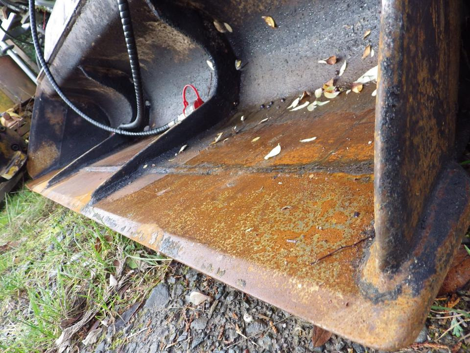 Grabenräumlöffel MS03 starr und schwenkbar+ MS08 hydraulisch - بكت حفار: صور 2 Grabenräumlöffel MS03 starr und schwenkbar+ MS08 hydraulisch - بكت حفار: صور 2