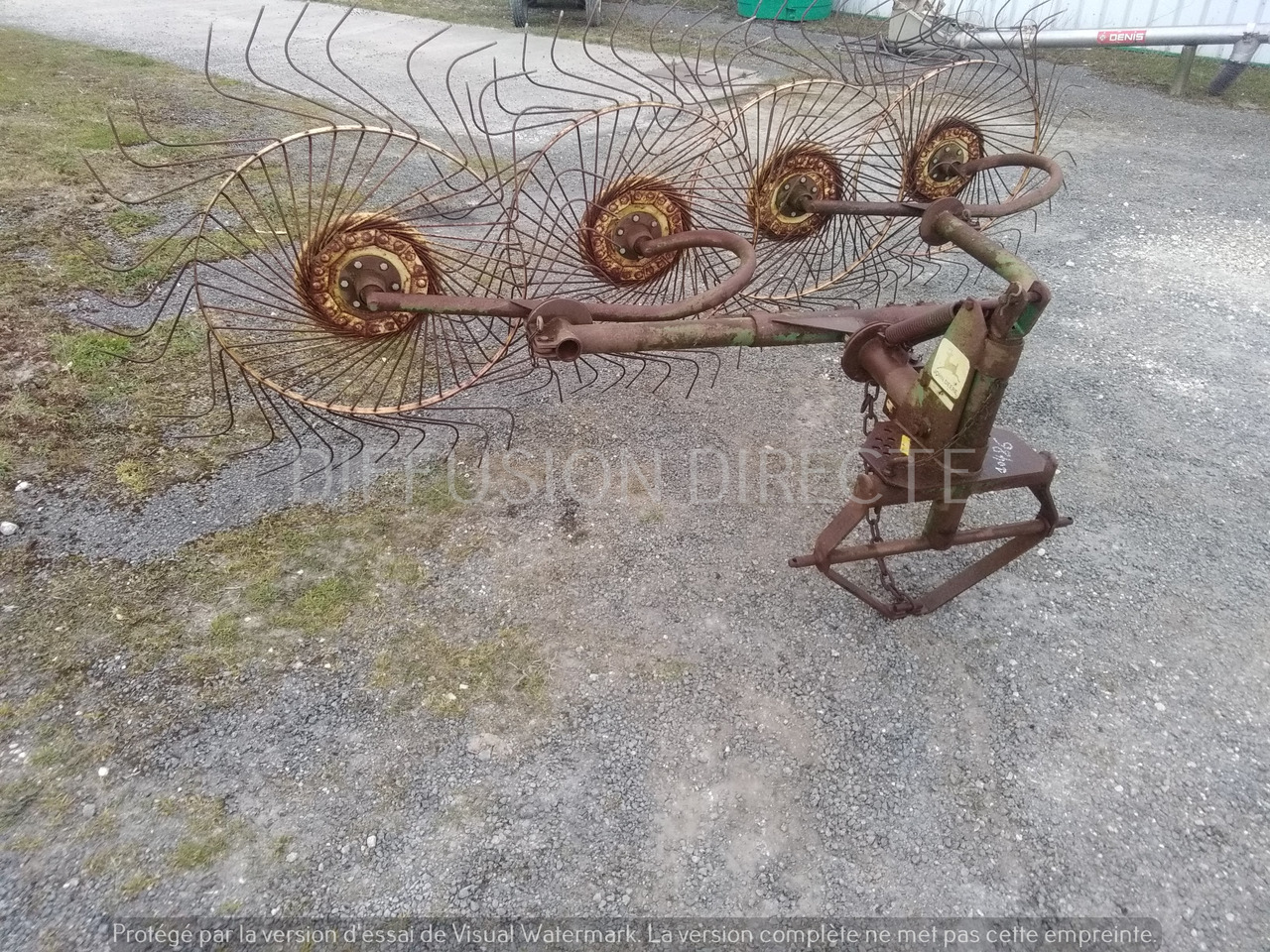 JOHN DEERE ANDAINEUR P 140 - لمّامَة القش: صور 2 JOHN DEERE ANDAINEUR P 140 - لمّامَة القش: صور 2