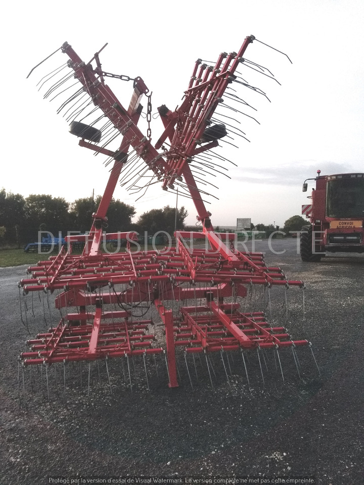 KLIMZA HERSE ETRILLE 9M - مشط العشب: صور 4 KLIMZA HERSE ETRILLE 9M - مشط العشب: صور 4