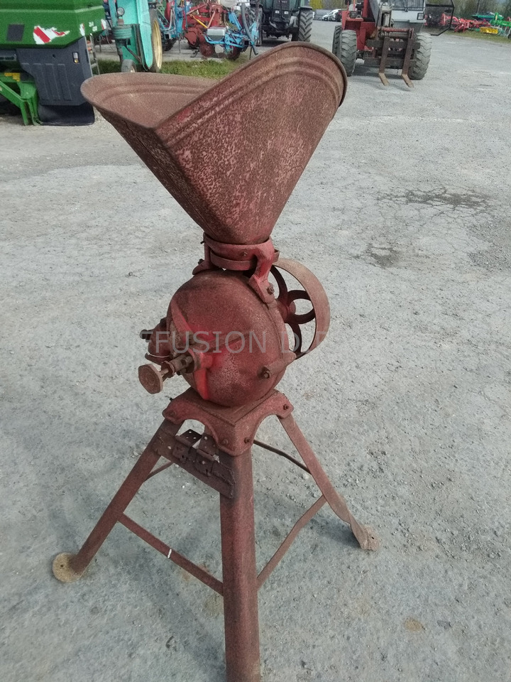 MOULIN A FARINE - الات ومعدات معاملات مابعد الحصاد: صور 2 MOULIN A FARINE - الات ومعدات معاملات مابعد الحصاد: صور 2