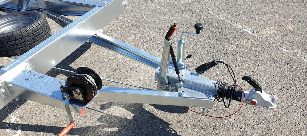 Niewiadów JUPITER 4x2,1m R13C NOWY MODEL - مقطورات السيارات: صور 5 Niewiadów JUPITER 4x2,1m R13C NOWY MODEL - مقطورات السيارات: صور 5