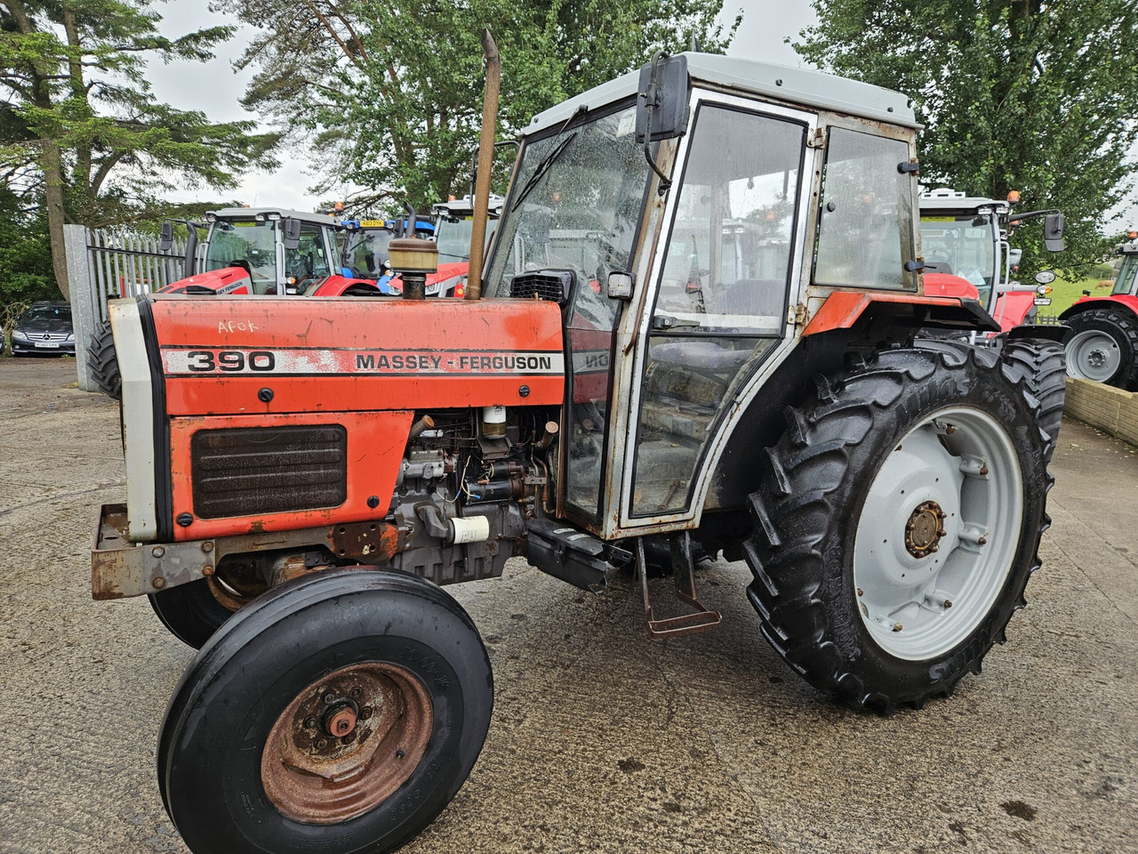 1988 MF 390 2wd - جرار: صور 2 1988 MF 390 2wd - جرار: صور 2