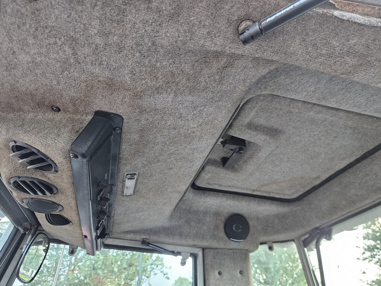 جرار 1993 MF 3125 Dynashift: صور 8 جرار 1993 MF 3125 Dynashift: صور 8